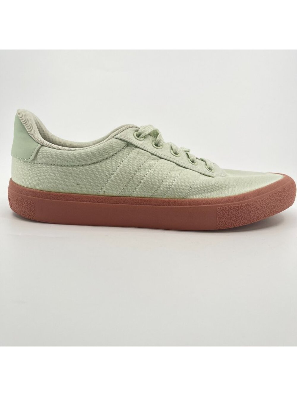 Adidas Vulc Raid3r Womens Size 8.5 Green Gum Athletic Skateboard Shoes Sneakers
